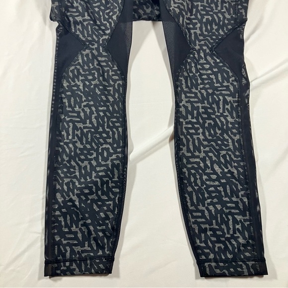 Lululemon Running In The City 7/8 Tight Heathered Net Pop Black womens size 4 - Picture 5 of 10